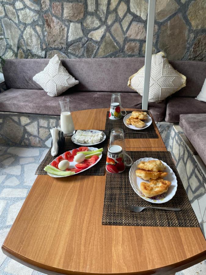 Guesthouse Arber Гірокастра Екстер'єр фото