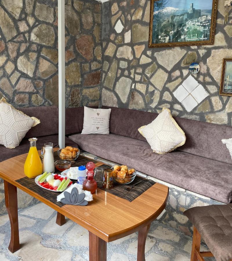 Guesthouse Arber Гірокастра Екстер'єр фото