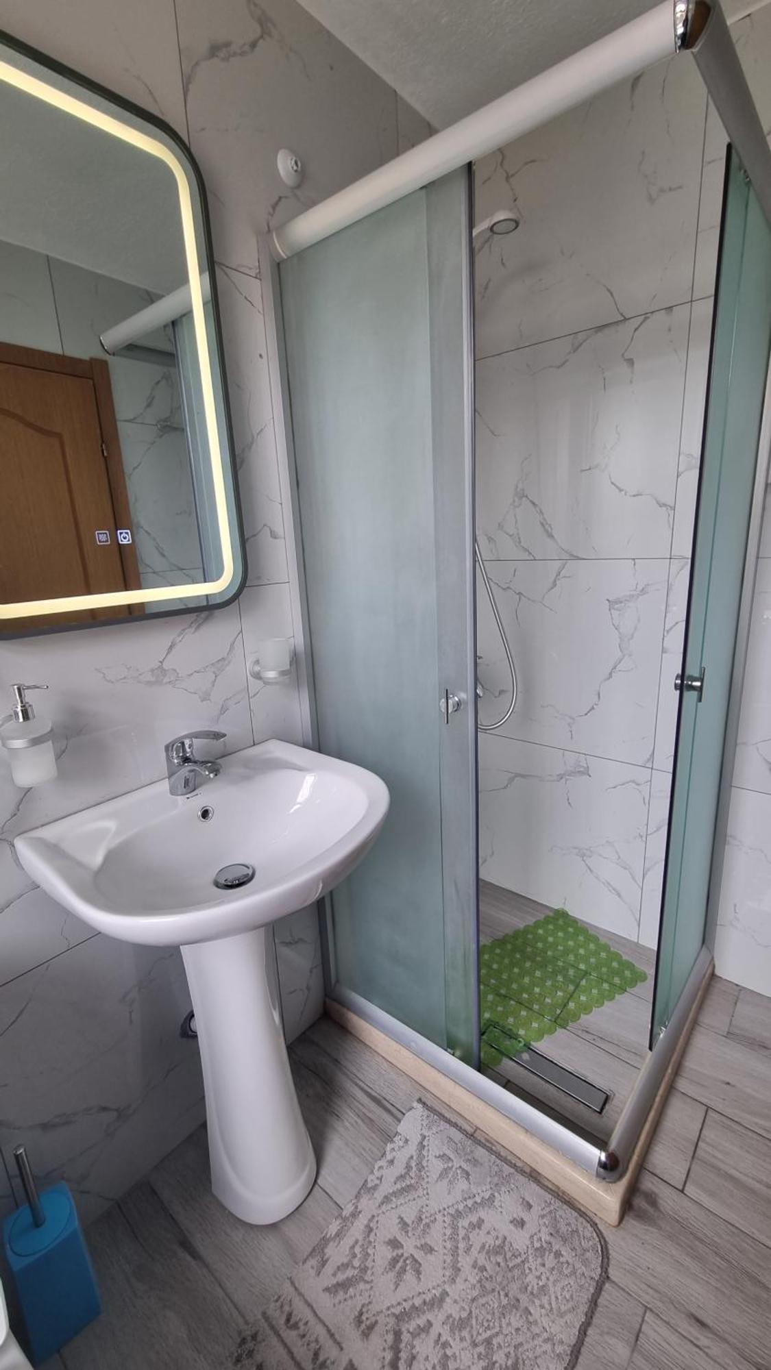 Guesthouse Arber Гірокастра Екстер'єр фото