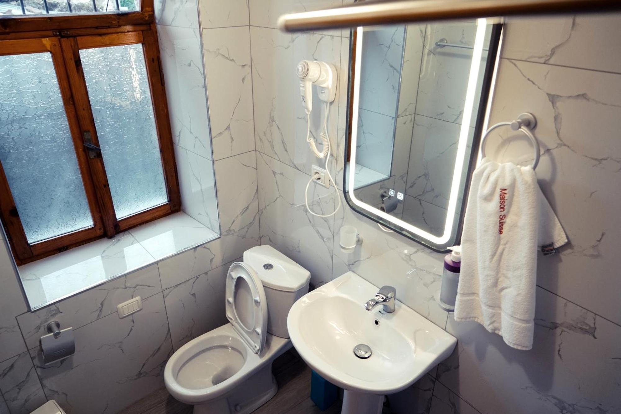 Guesthouse Arber Гірокастра Екстер'єр фото