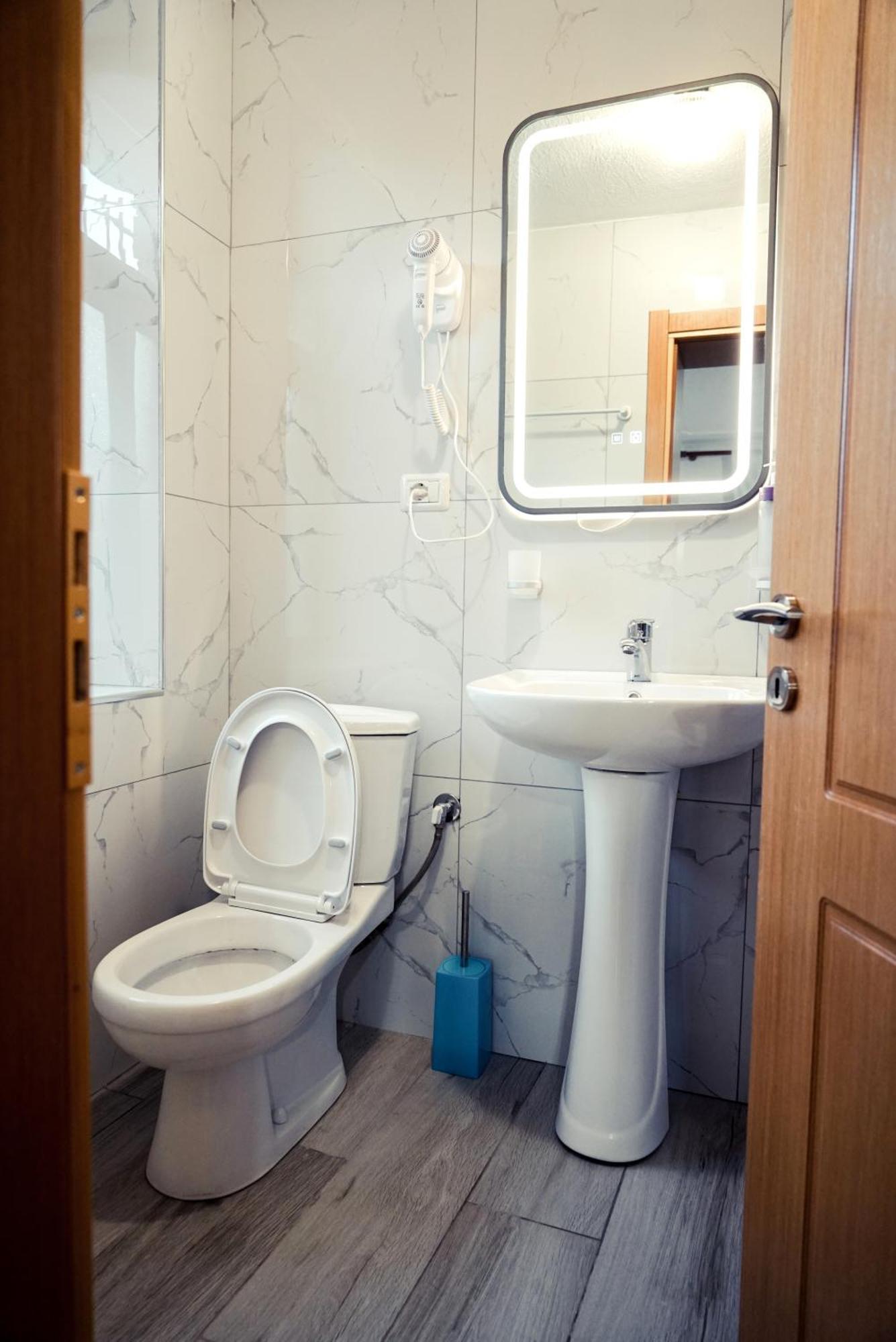 Guesthouse Arber Гірокастра Екстер'єр фото