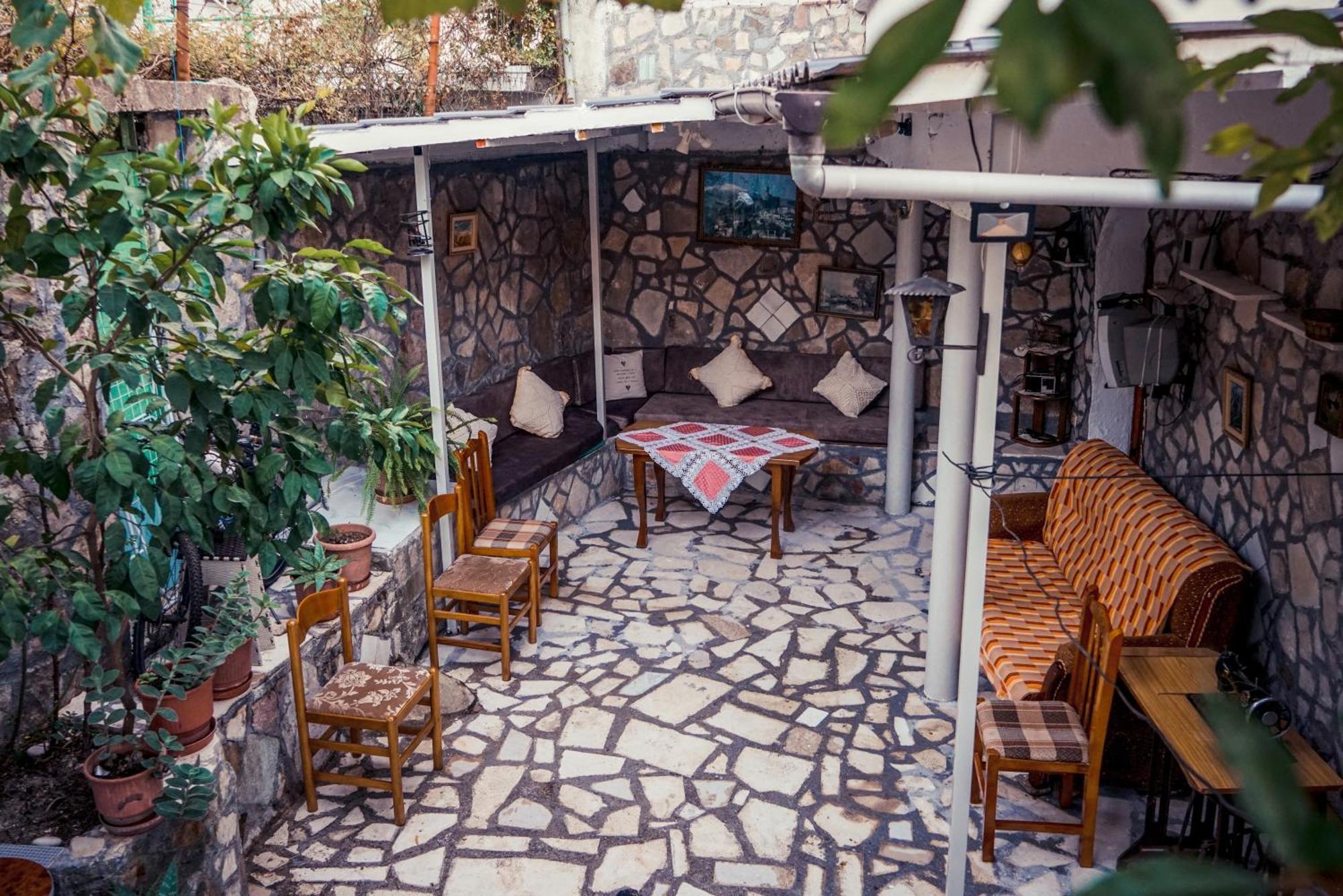 Guesthouse Arber Гірокастра Екстер'єр фото