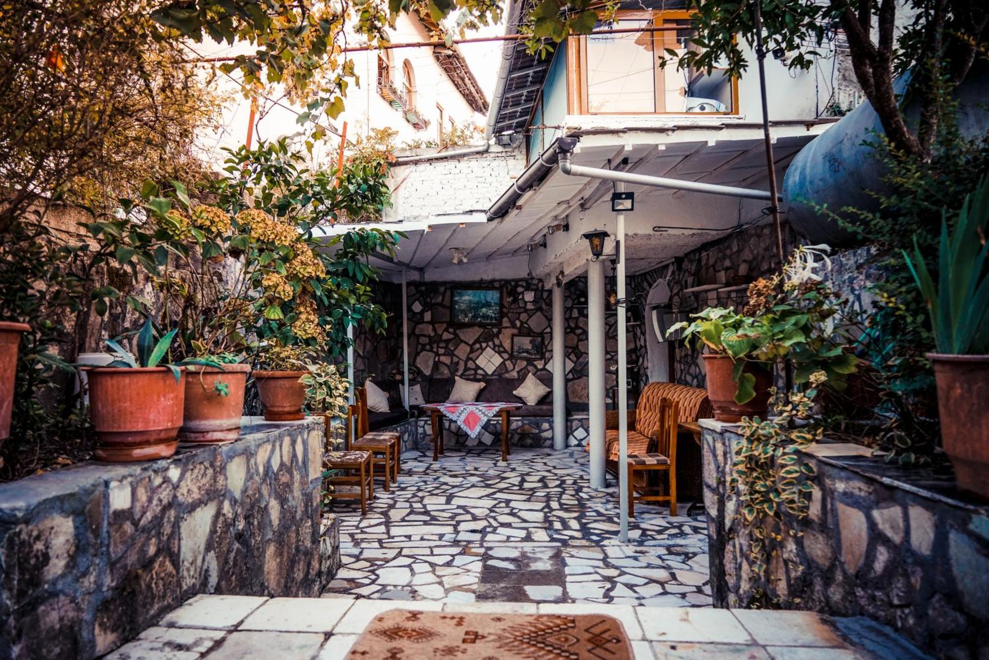 Guesthouse Arber Гірокастра Екстер'єр фото